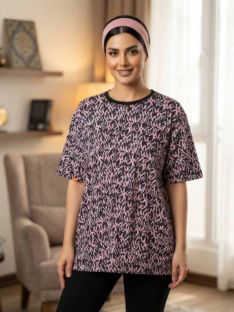  نمای جلو تیشرت منزلی زنانه سایز درشت سولیانو کد 2000 با فرم آزاد و یقه گرد خط خطی 